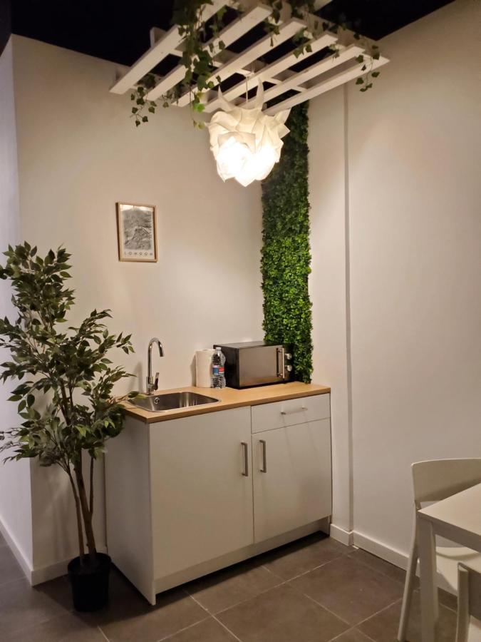 Small And Cozy Rooms - G Valencia Exterior photo
