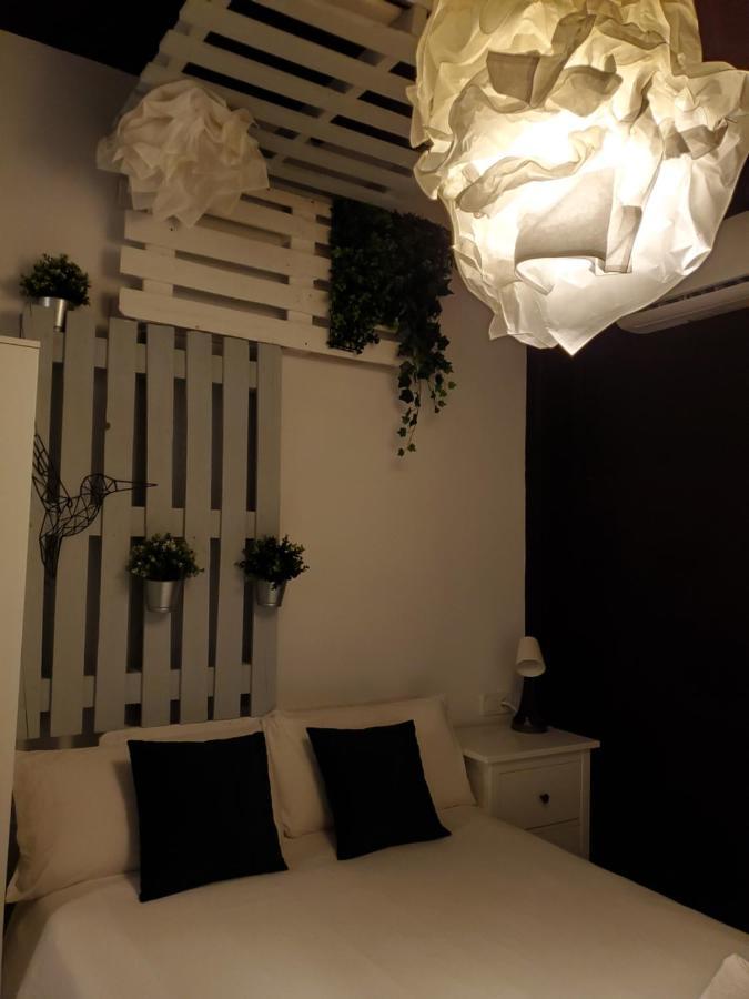 Small And Cozy Rooms - G Valencia Exterior photo