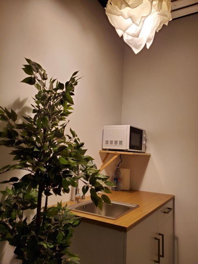 Small And Cozy Rooms - G Valencia Exterior photo